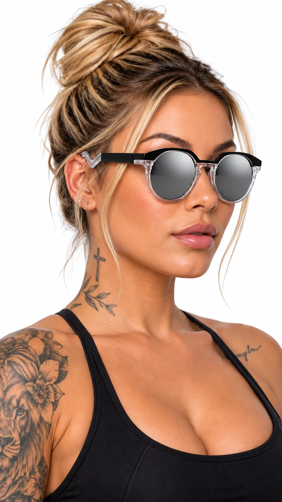 Modelo virtual feminina usando Square cristal